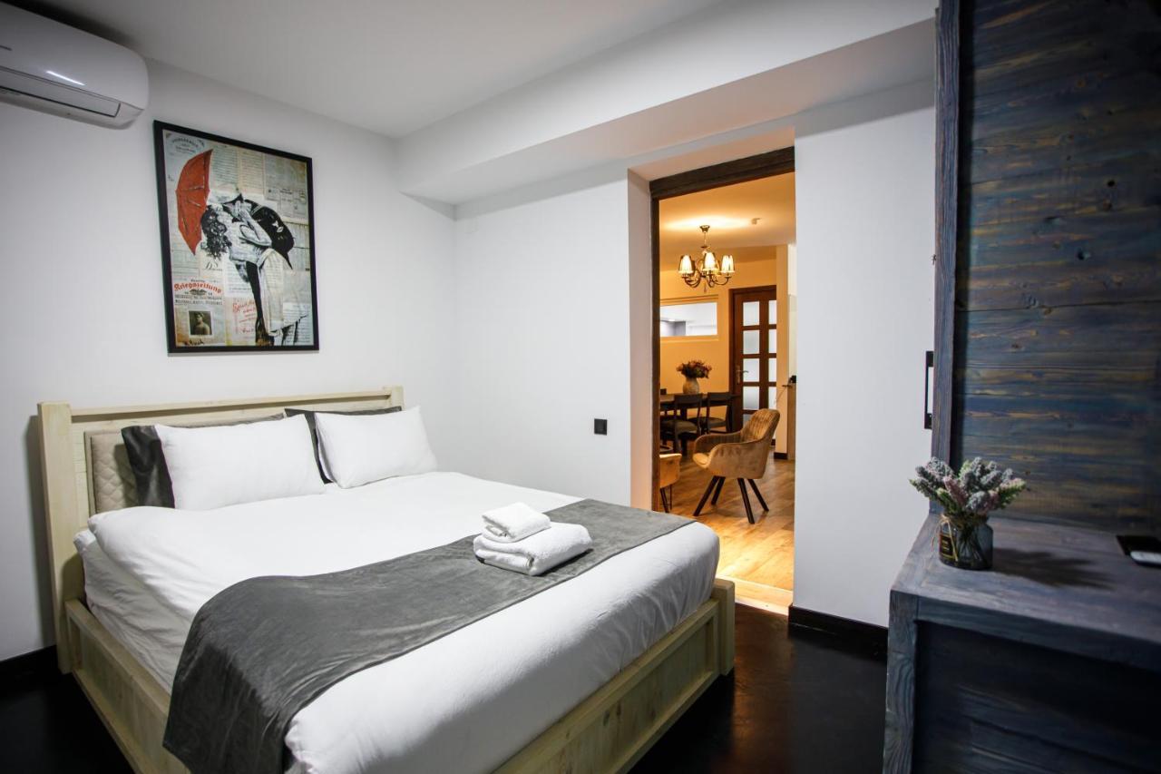 The Phoenix Boutique Hotel Yerevan Exterior photo